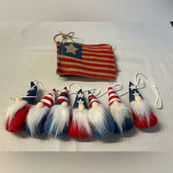 Other - Summer Garland: Flags and Gnomes